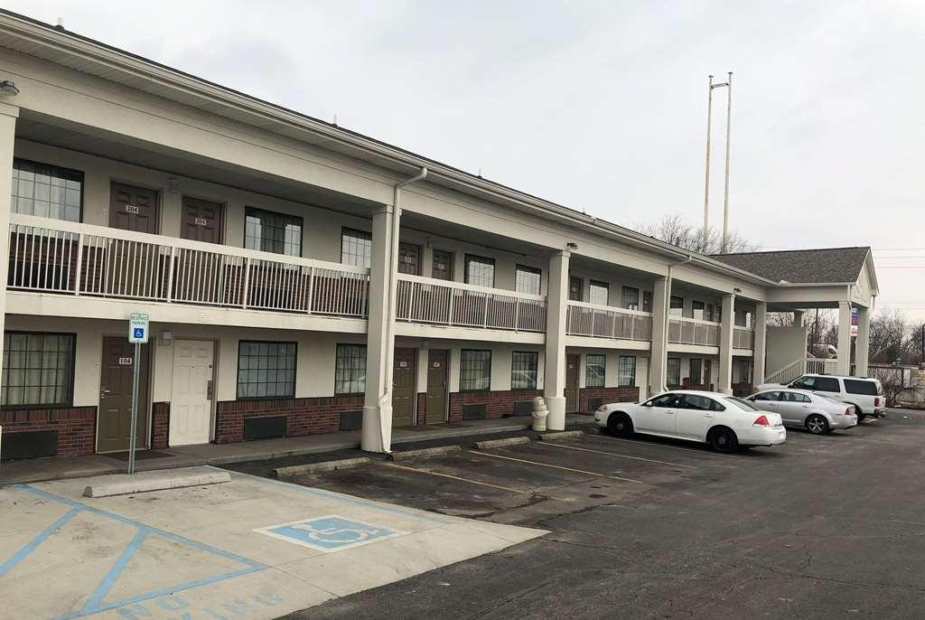 Days Inn By Wyndham Indianapolis South Exteriér fotografie