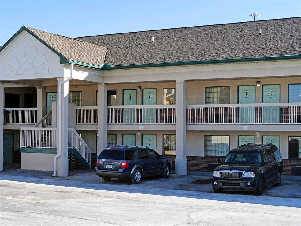 Days Inn By Wyndham Indianapolis South Exteriér fotografie